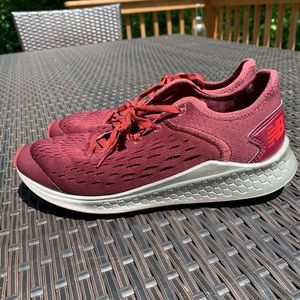 New Balance lightweight breathable red sneakers running yoga shoes FreshFoam
